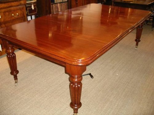 19 Th Century 2 Leaf Dining Table